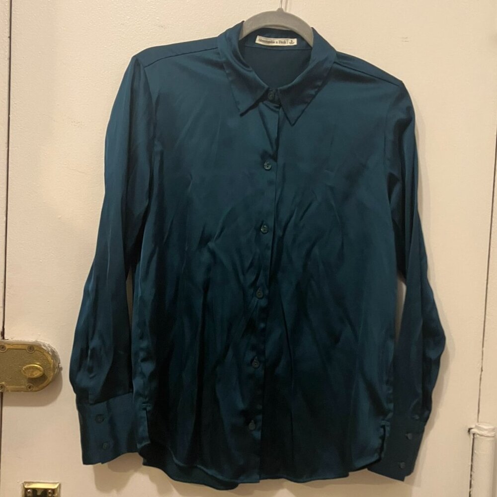 Abercrombie & Fitch Turquoise Silk Button Up Long Sleeve Blouse Small